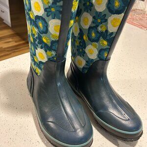 Bogs women’s boot 9 blue yellow flower pattern garden fishing winter water